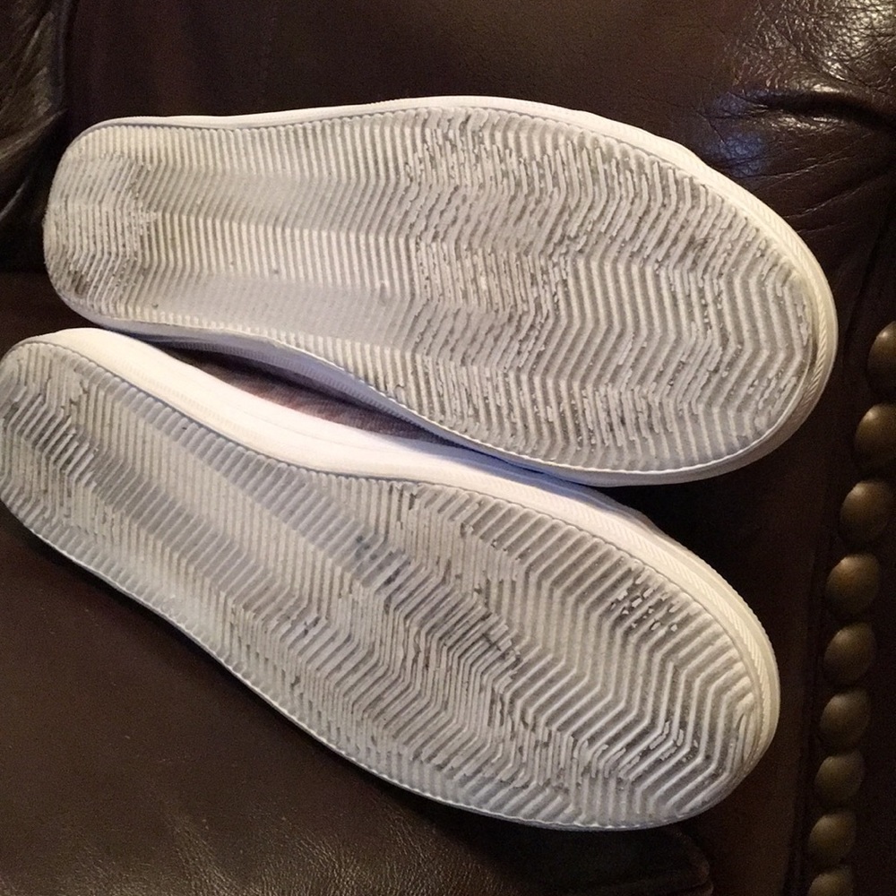 Canvas Shoes G By Guess - Picture 6 of 8